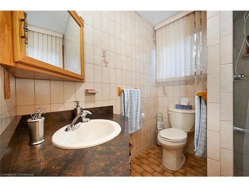 53 Glover Rd, Hamilton, ON - Indoor Photo Showing Bathroom