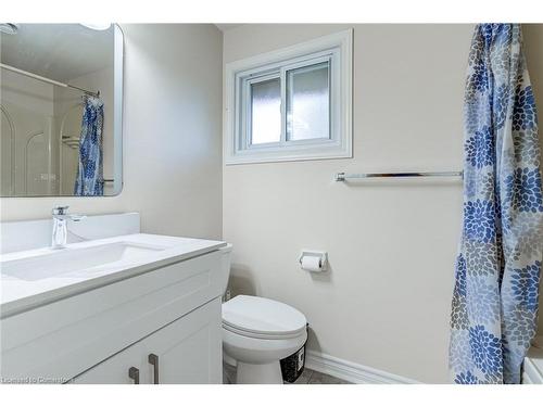 42 Mccrae Drive, Welland, ON - Indoor Photo Showing Bathroom