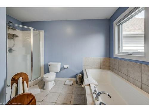 86 San Felice Court, Hamilton, ON - Indoor Photo Showing Bathroom