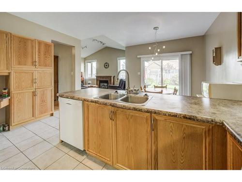 86 San Felice Court, Hamilton, ON - Indoor Photo Showing Kitchen With Double Sink