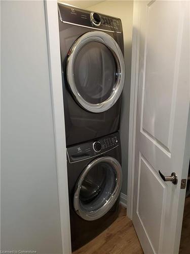 277 Upper Paradise Road, Hamilton, ON - Indoor Photo Showing Laundry Room