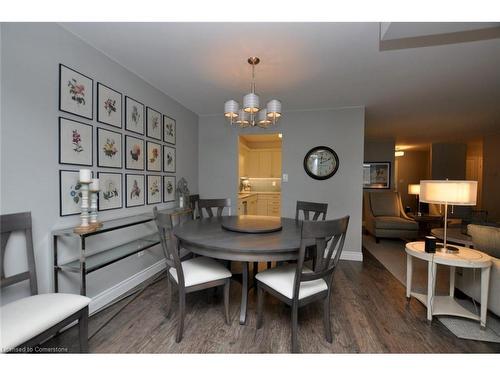 1709-301 Frances Avenue, Stoney Creek, ON - Indoor Photo Showing Dining Room