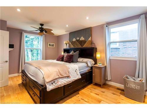 478 Mohawk Road W, Hamilton, ON - Indoor Photo Showing Bedroom