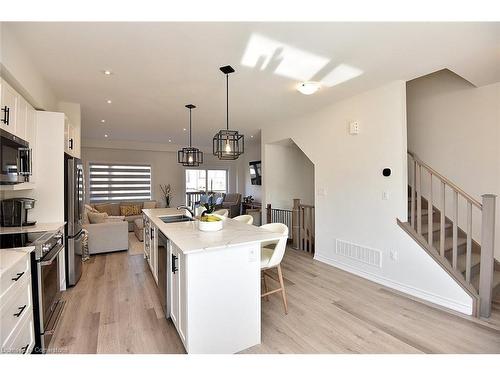 35 Cadwell Lane, Hamilton, ON - Indoor Photo Showing Kitchen With Stainless Steel Kitchen With Upgraded Kitchen