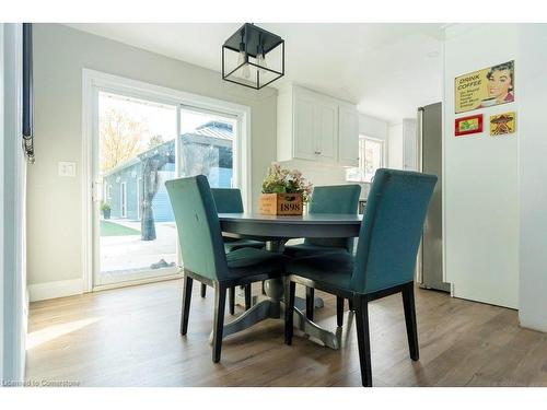 183 Sunnyridge Road, Ancaster, ON - Indoor Photo Showing Dining Room