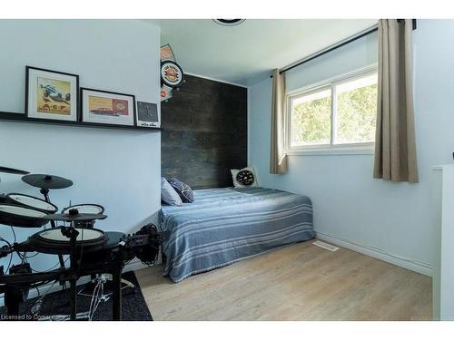 183 Sunnyridge Road, Ancaster, ON - Indoor Photo Showing Bedroom