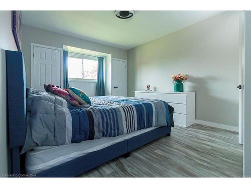 183 Sunnyridge Road, Ancaster, ON - Indoor Photo Showing Bedroom