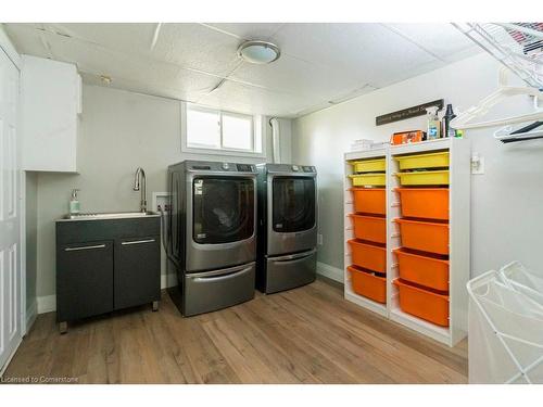 183 Sunnyridge Road, Ancaster, ON - Indoor Photo Showing Laundry Room