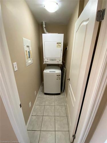 1009-135 James Street S, Hamilton, ON - Indoor Photo Showing Laundry Room