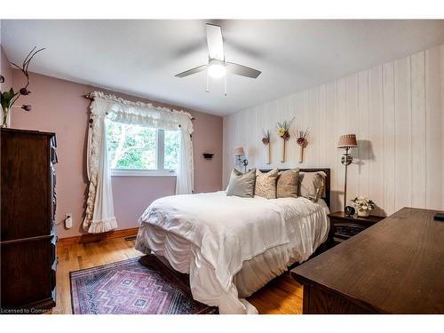 29 Abbington Drive, Hamilton, ON - Indoor Photo Showing Bedroom