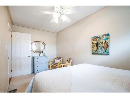 29 Abbington Drive, Hamilton, ON - Indoor Photo Showing Bedroom