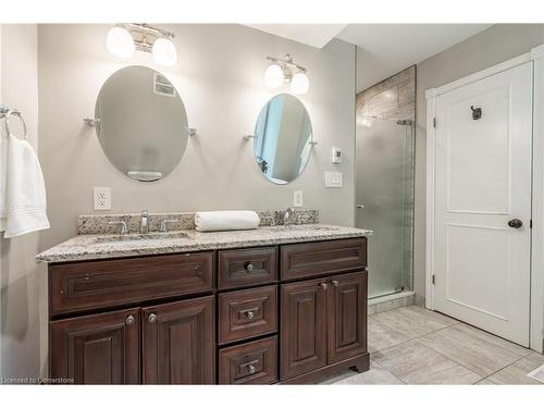 2214 3Rd Side Road, Campbellville, ON - Indoor Photo Showing Bathroom