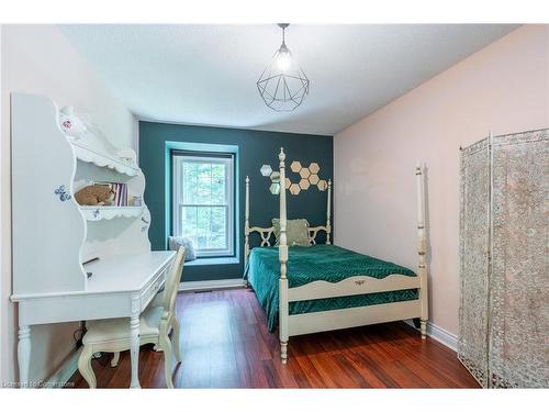 2214 3Rd Side Road, Campbellville, ON - Indoor Photo Showing Bedroom