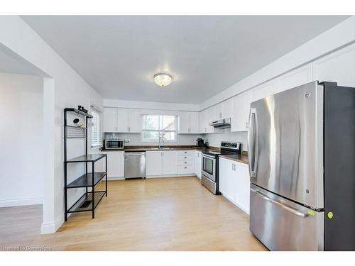 94 Highbury Drive, Hamilton, ON - Indoor Photo Showing Kitchen With Stainless Steel Kitchen