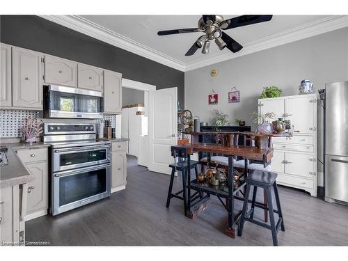 155 Bishopsgate Road, Scotland, ON - Indoor Photo Showing Kitchen