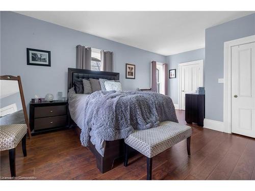 155 Bishopsgate Road, Scotland, ON - Indoor Photo Showing Bedroom