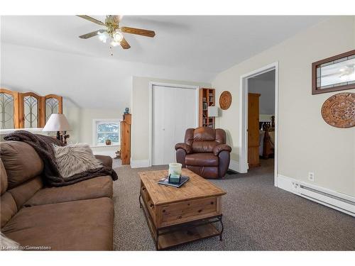 155 Bishopsgate Road, Scotland, ON - Indoor Photo Showing Living Room