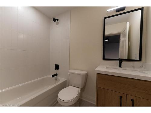 603-11 Robert Street, Hamilton, ON - Indoor Photo Showing Bathroom