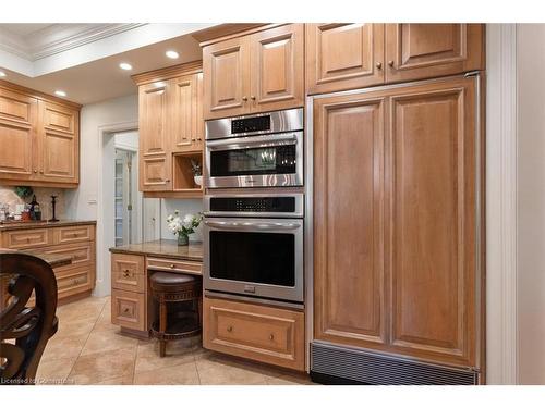 90 Ridge Road, Grimsby, ON - Indoor Photo Showing Kitchen