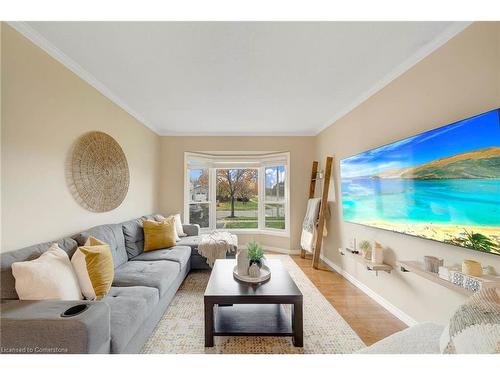 3261 Woodcroft Crescent, Burlington, ON - Indoor Photo Showing Living Room