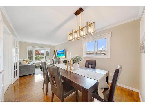 3261 Woodcroft Crescent, Burlington, ON - Indoor Photo Showing Dining Room