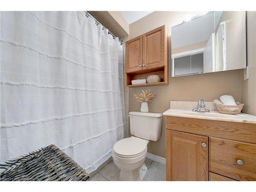 3261 Woodcroft Crescent, Burlington, ON - Indoor Photo Showing Bathroom