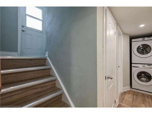 Lower-1417 Augustine Drive, Burlington, ON - Indoor Photo Showing Laundry Room