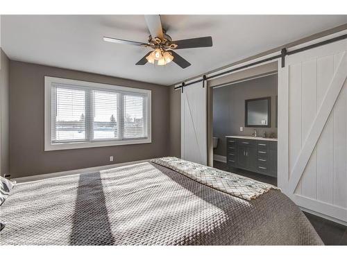 1470 Lower Base Line, Oakville, ON - Indoor Photo Showing Bedroom