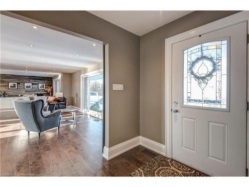 1470 Lower Base Line, Oakville, ON - Indoor Photo Showing Other Room