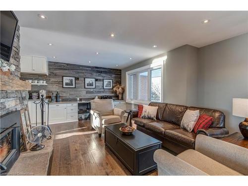 1470 Lower Base Line, Oakville, ON - Indoor Photo Showing Living Room With Fireplace