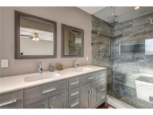 1470 Lower Base Line, Oakville, ON - Indoor Photo Showing Bathroom