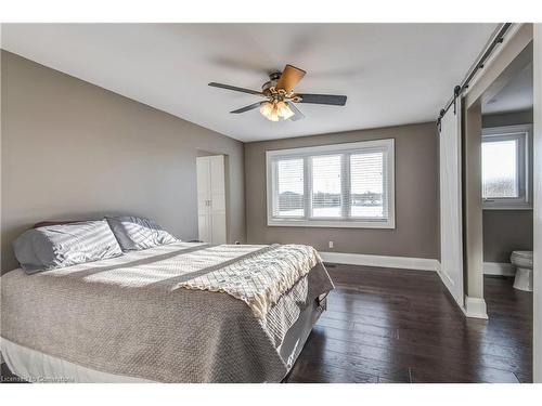 1470 Lower Base Line, Oakville, ON - Indoor Photo Showing Bedroom