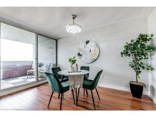 705-40 Harrisford Street, Hamilton, ON - Indoor Photo Showing Dining Room