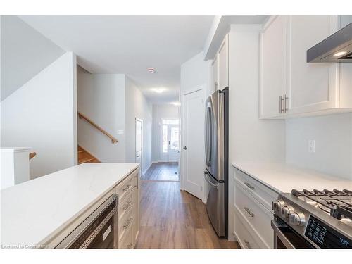 237 Lormont Boulevard, Stoney Creek, ON - Indoor Photo Showing Kitchen