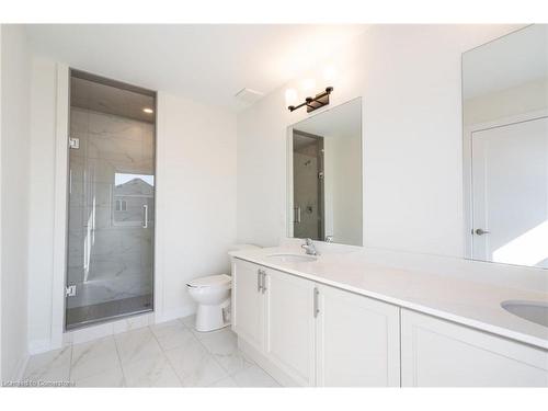 237 Lormont Boulevard, Stoney Creek, ON - Indoor Photo Showing Bathroom