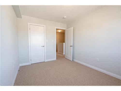 237 Lormont Boulevard, Stoney Creek, ON - Indoor Photo Showing Other Room