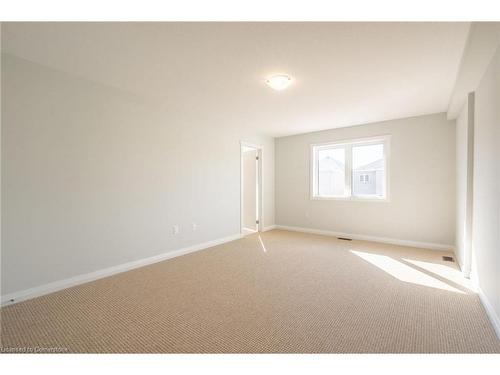 237 Lormont Boulevard, Stoney Creek, ON - Indoor Photo Showing Other Room