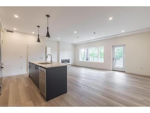 303-119 Lincoln Street, Welland, ON - Indoor Photo Showing Kitchen With Upgraded Kitchen