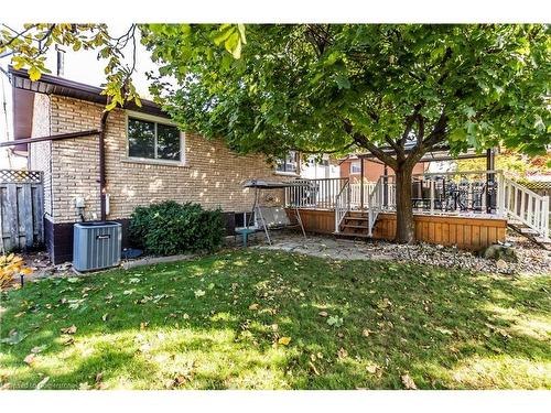 48 Tunbridge Crescent, Hamilton, ON - Outdoor