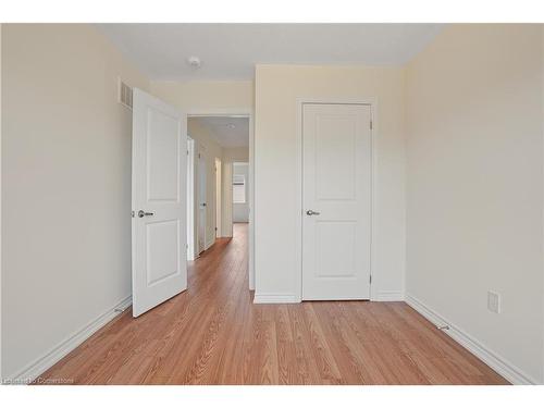 12 Hylton Drive, Barrie, ON - Indoor Photo Showing Other Room