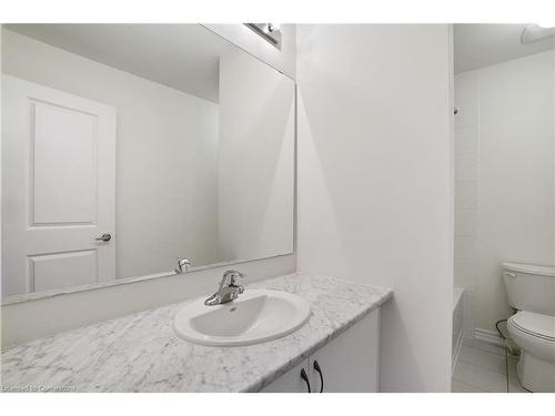 12 Hylton Drive, Barrie, ON - Indoor Photo Showing Bathroom