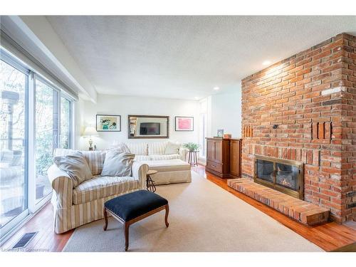 101 Hillcrest Avenue, Dundas, ON - Indoor Photo Showing Living Room With Fireplace