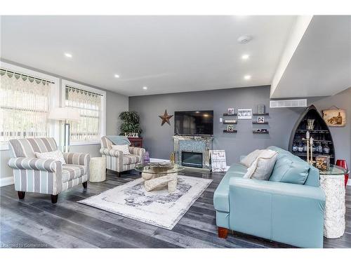 11417 Lakeshore Road, Wainfleet, ON - Indoor Photo Showing Living Room With Fireplace