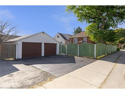 155 Walter Avenue S, Hamilton, ON - Outdoor