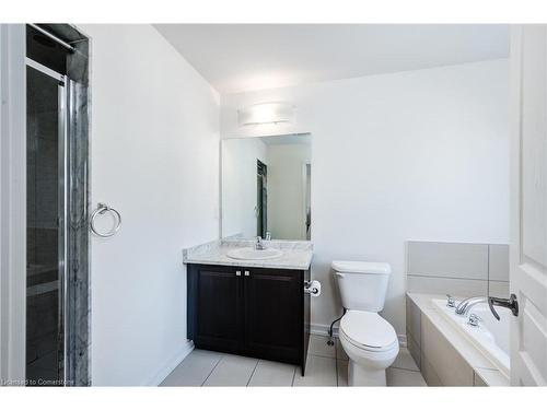 60 Bradshaw Drive, Stoney Creek, ON - Indoor Photo Showing Bathroom