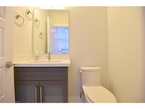 704-2025 Maria Street, Burlington, ON - Indoor Photo Showing Bathroom