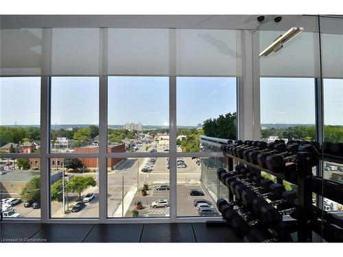 704-2025 Maria Street, Burlington, ON - Indoor Photo Showing Other Room