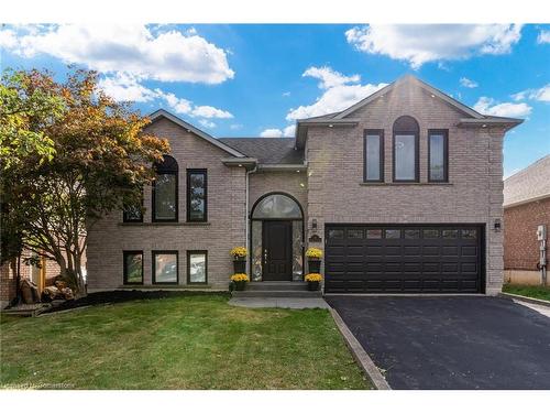 11 Maplecrest Lane, Brantford, ON - Outdoor With Facade