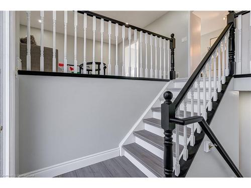 11 Maplecrest Lane, Brantford, ON - Indoor Photo Showing Other Room