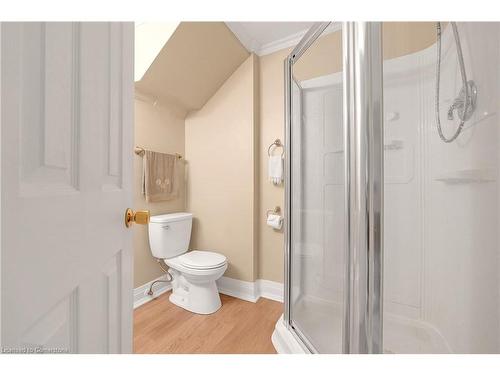 62 Bridlewood Drive, Dundas, ON - Indoor Photo Showing Bathroom